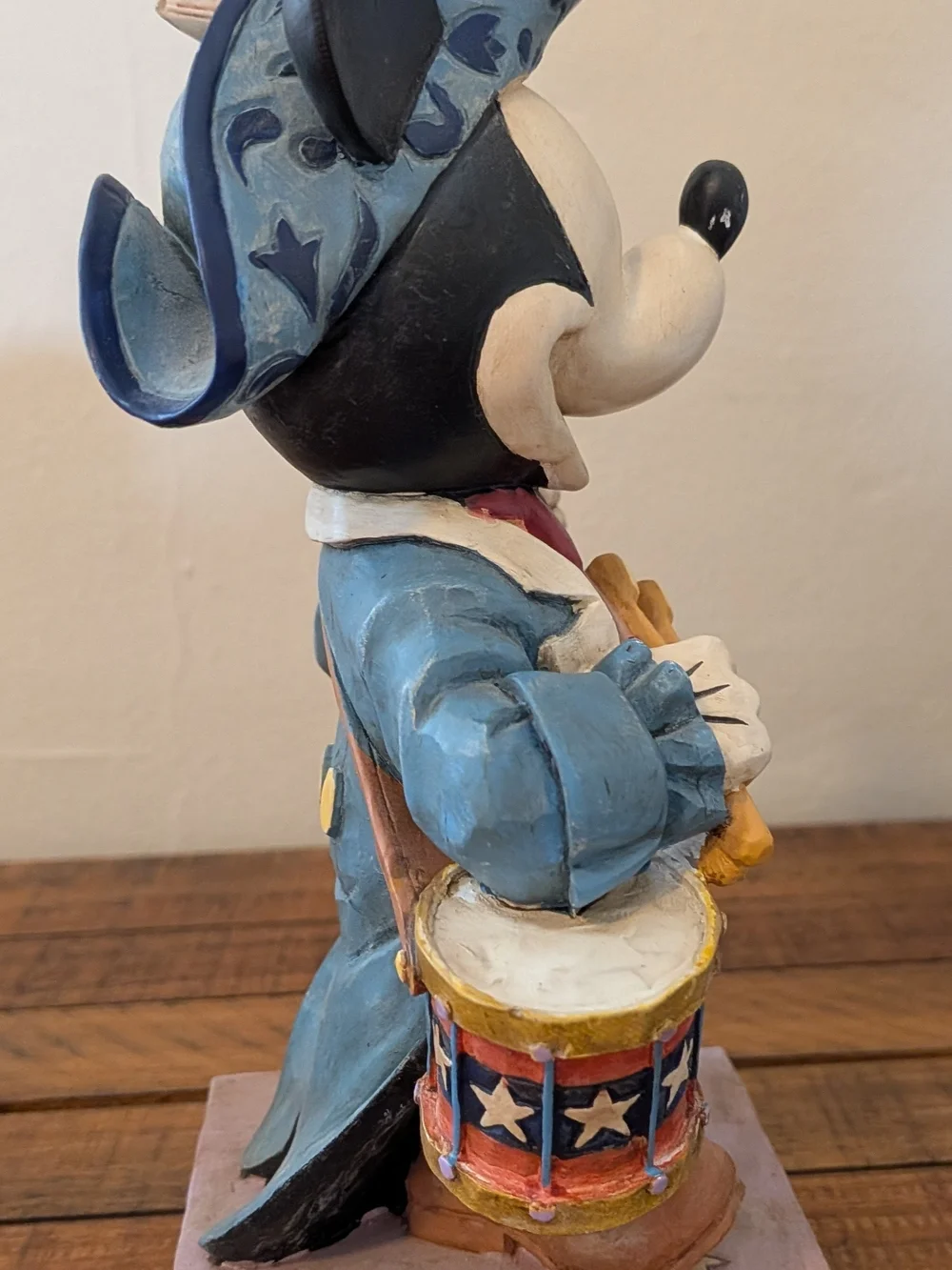Stitching Freedom's Promise Minnie Mouse & The Ultimate Patriot Mickey Mouse - Picture 3 of 8